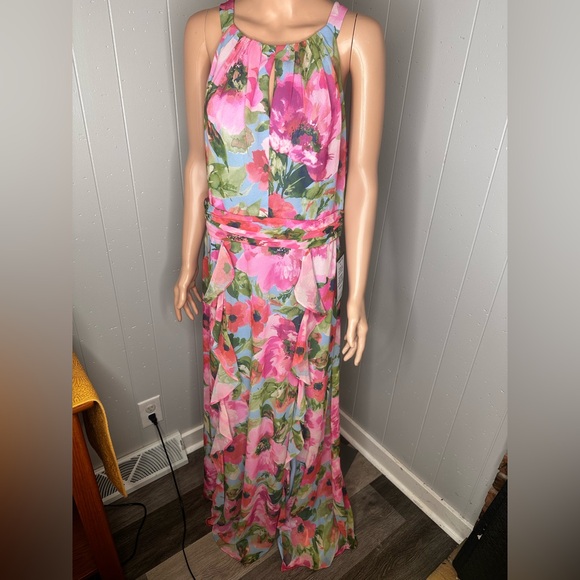 Macy's Vibrant Floral Dress - Picture 1 of 9